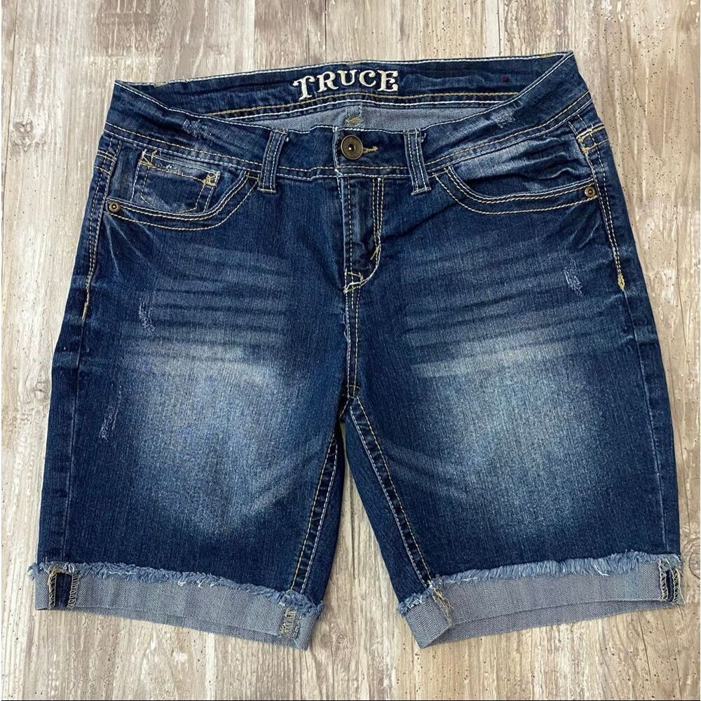 Truce Denim Jean Shorts Cuffed Embroidered Pocket Women’s Junior’s Sz 13